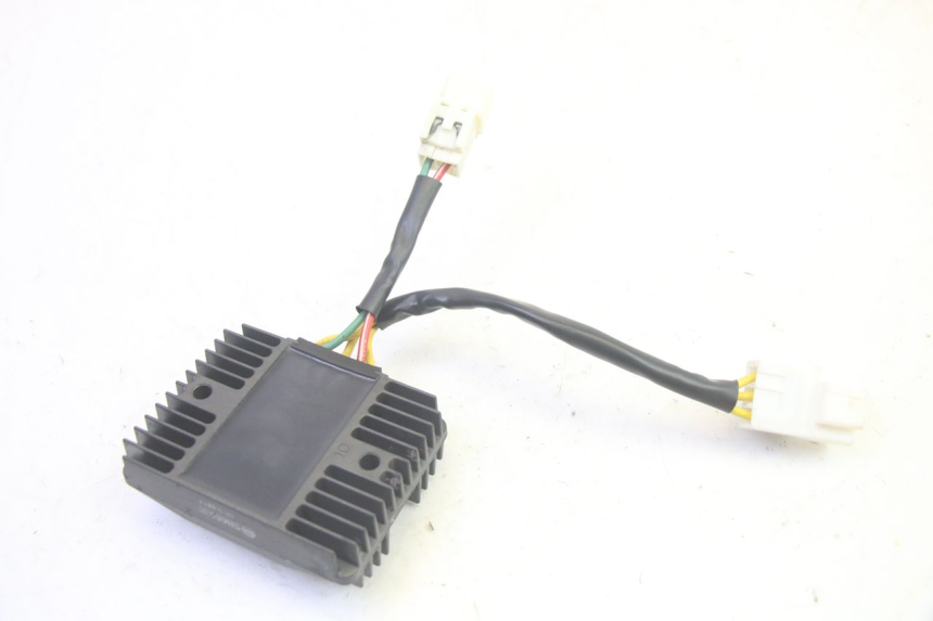 photo de LAADREGELAAR PIAGGIO MP3 HPE 350 (2018 - 2020) - Technische close-up