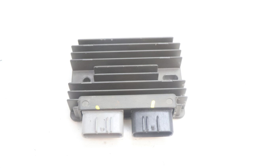 photo de LAADREGELAAR PIAGGIO MP3 HPE 530 (2022 - 2026) - Hoofdaanzicht