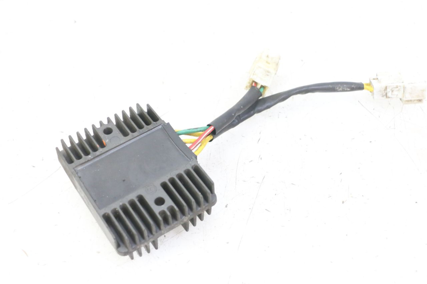 photo de LAADREGELAAR PIAGGIO MP3 LT 300 (2010 - 2016) - Technische close-up