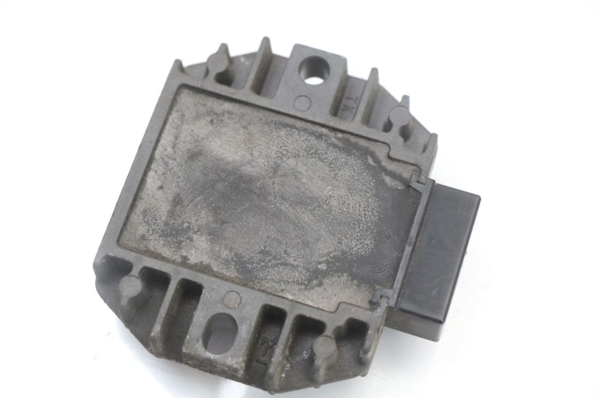 photo de LAADREGELAAR PIAGGIO MP3 125 (2006 - 2014) - Technische close-up