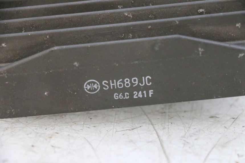 photo de LAADREGELAAR PIAGGIO MP3 500 (2014 - 2017) - Staat van het oppervlak