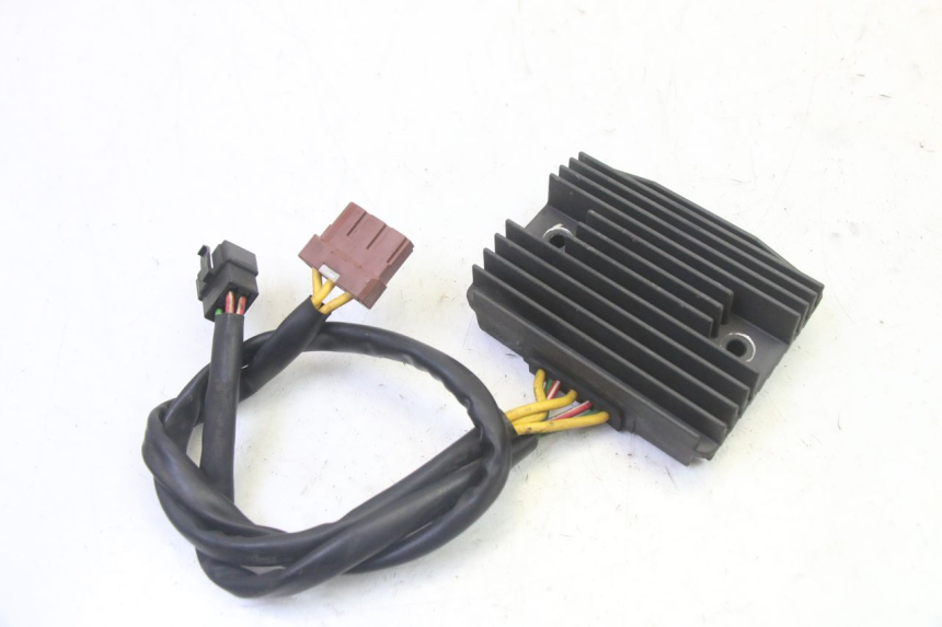 photo de LAADREGELAAR PIAGGIO MP3 RL 250 (2006 - 2010) - Detail van het onderdeel