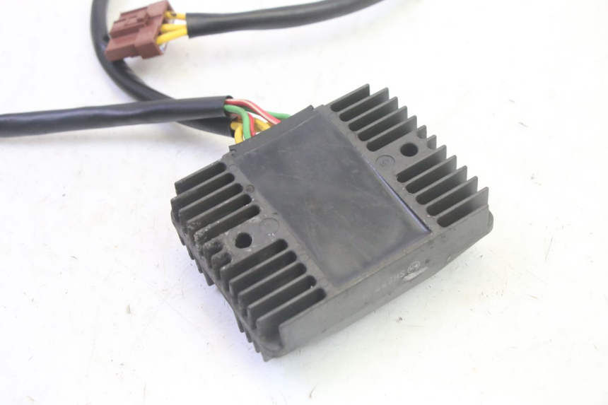 photo de LAADREGELAAR PIAGGIO MP3 RL 250 (2006 - 2010) - Bevestigingspunten