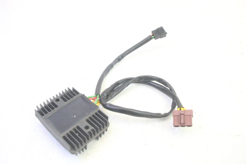 photo de LAADREGELAAR PIAGGIO MP3 RL 250 (2006 - 2010) - Andere kijkhoek