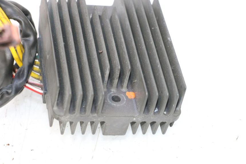 photo de LAADREGELAAR PIAGGIO MP3 RL 250 (2006 - 2010) - Zoom op gebruiksstaat