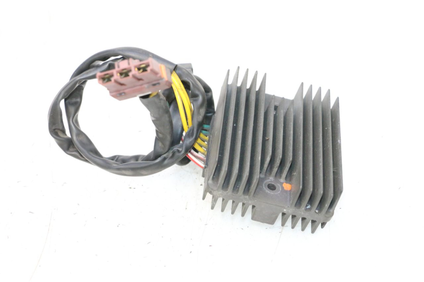 photo de LAADREGELAAR PIAGGIO MP3 RL 250 (2006 - 2010) - Bevestigingspunten
