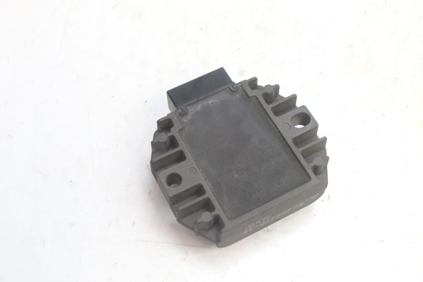 photo de LAADREGELAAR PIAGGIO MP3 125 (2006 - 2014) - Technische close-up