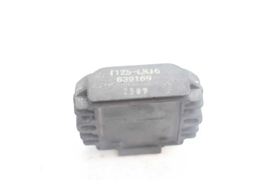 photo de LAADREGELAAR PIAGGIO MP3 125 (2006 - 2014) - Andere kijkhoek