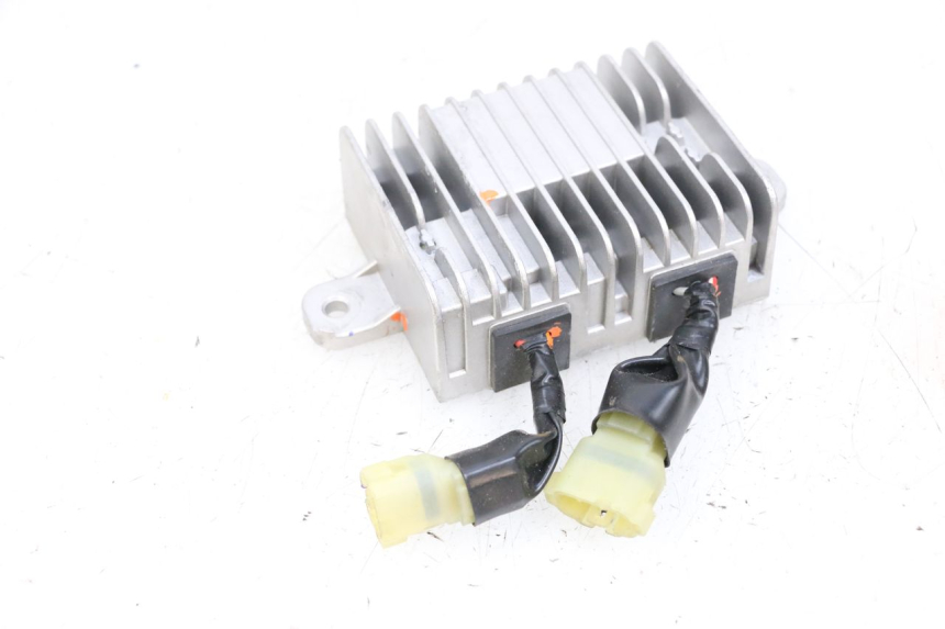 photo de LAADREGELAAR YAMAHA NEO'S CORE 1 (2022 - 2026) - Bevestigingspunten