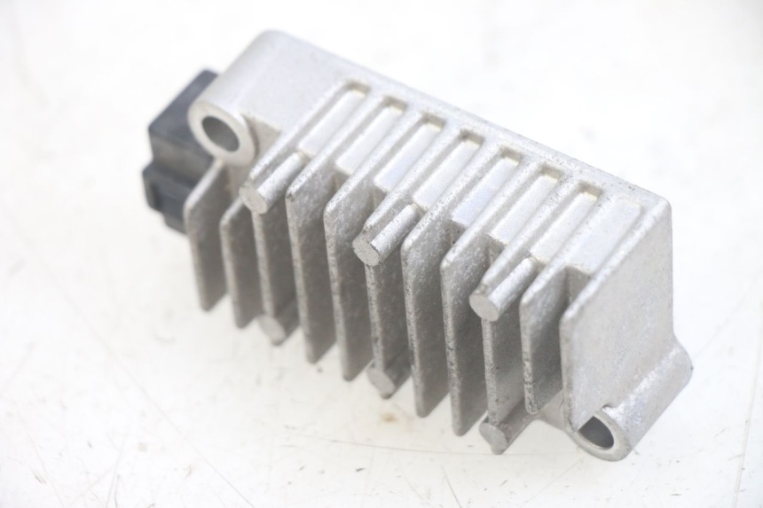 photo de LAADREGELAAR YAMAHA NEOS NEO'S 4T 50 (2008 - 2016) - Detail van het onderdeel