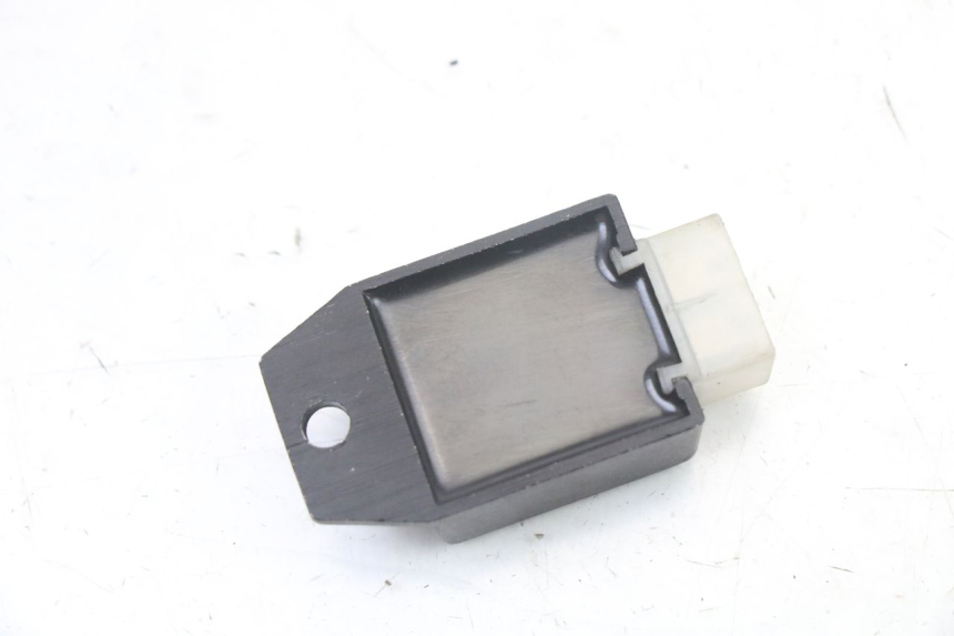 photo de LAADREGELAAR PEUGEOT KISBEE 2T 50 (2010 - 2017) - Andere kijkhoek