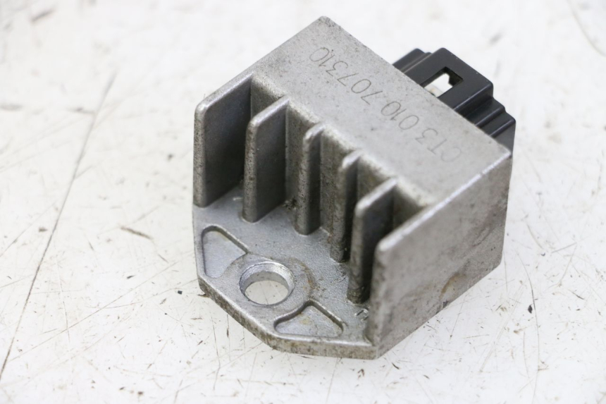 photo de LAADREGELAAR PEUGEOT KISBEE 4T 50 (2010 - 2017) - Zoom op gebruiksstaat