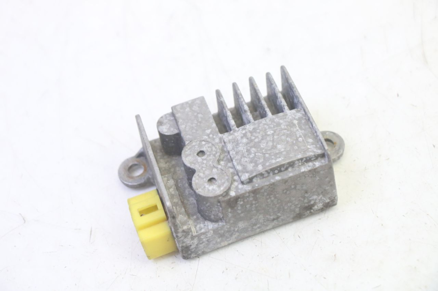 photo de LAADREGELAAR EFUN PUSA 1 - Detail van het onderdeel