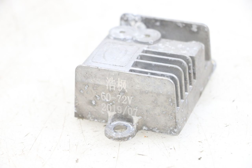 photo de LAADREGELAAR EFUN PUSA 1 - Detail van het onderdeel