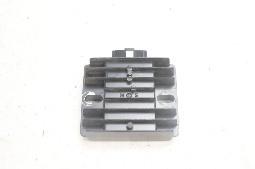 photo de LAADREGELAAR JM MOTORS R-MAX TECH 50 (2024 - 2026) - Detail van het onderdeel