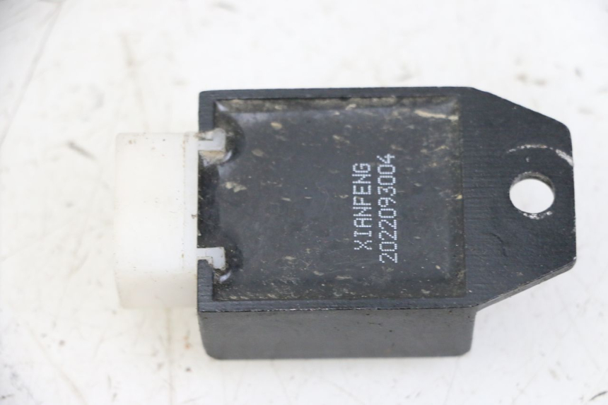 photo de LAADREGELAAR APOLLO RFZ 125 - Andere kijkhoek