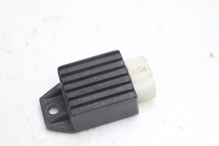 photo de LAADREGELAAR TNT MOTOR ROMA 10' 2T 50 (2011 - 2018) - Detail van het onderdeel