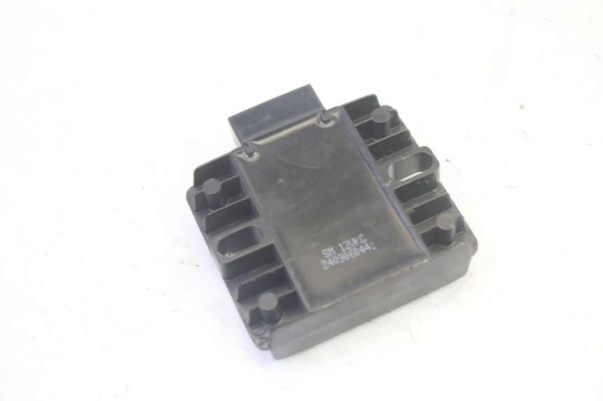 photo de LAADREGELAAR JM MOTORS SANTANA EVO 50 (2024 - 2026) - Zoom op gebruiksstaat