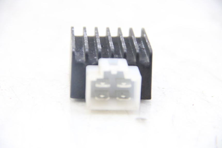 photo de LAADREGELAAR JM MOTORS SANTANA 50 (2014 - 2023) - Andere kijkhoek