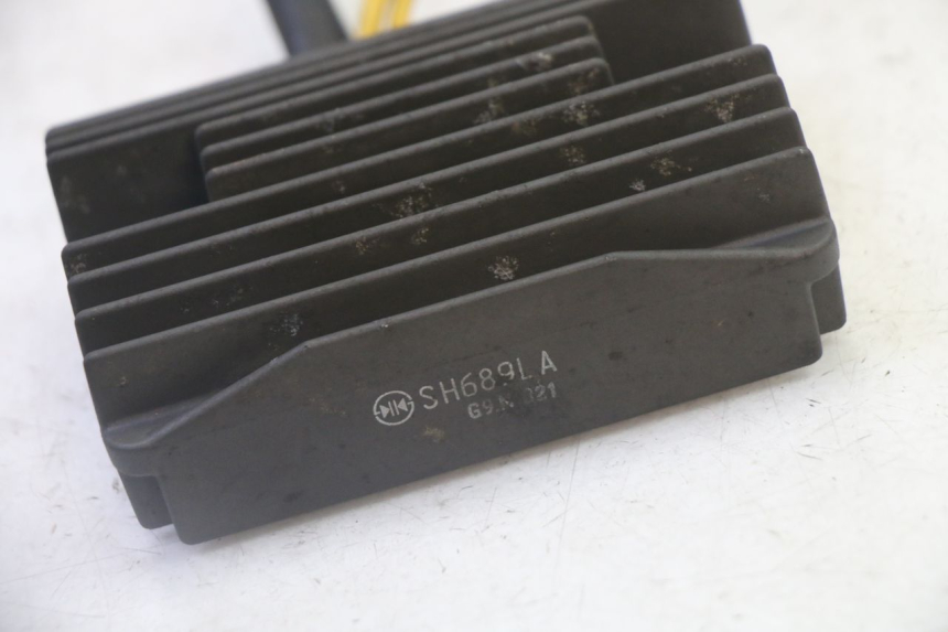 photo de LAADREGELAAR PEUGEOT SATELIS 125 (2006 - 2009) - Technische close-up