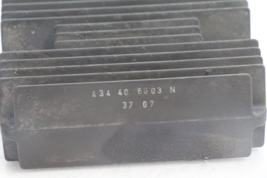 photo de LAADREGELAAR PEUGEOT SATELIS 125 (2006 - 2009) - Zoom op gebruiksstaat