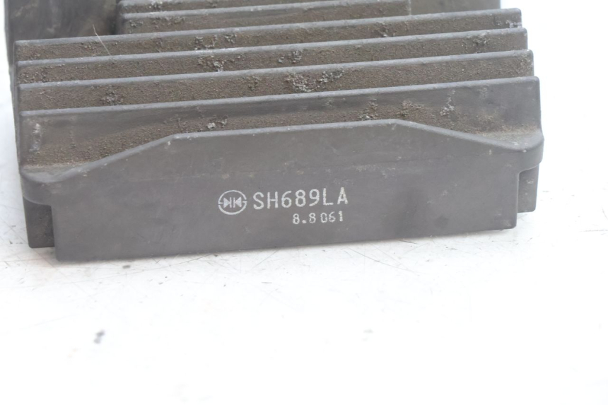 photo de LAADREGELAAR PEUGEOT SATELIS 125 (2006 - 2009) - Zoom op gebruiksstaat
