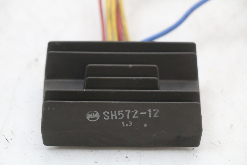 photo de LAADREGELAAR APRILIA SCARABEO GT 125 (1999 - 2007) - Andere kijkhoek