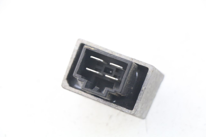 photo de LAADREGELAAR HONDA SJ BALI 50 (1996 - 1999) - Detail van het onderdeel