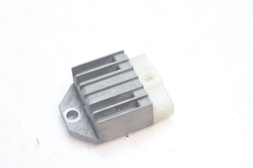 photo de LAADREGELAAR YAMAHA SLIDER 50 (1999 - 2004) - Detail van het onderdeel
