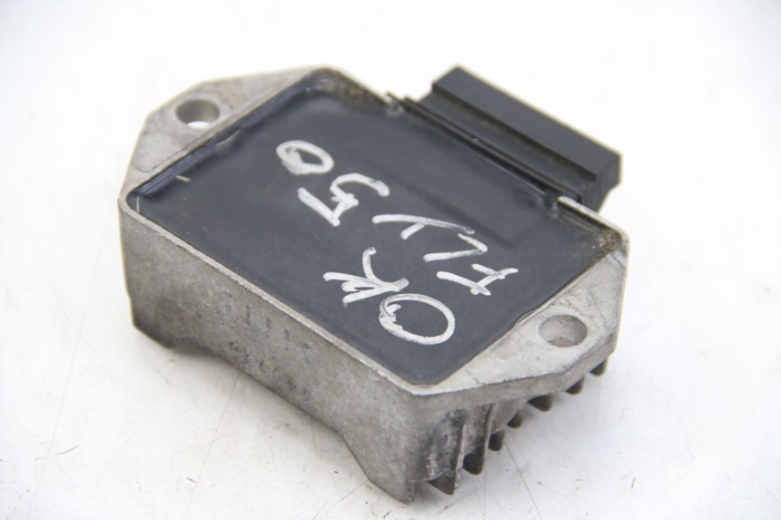 photo de LAADREGELAAR APRILIA SR 2T 50 (2012 - 2017) - Andere kijkhoek