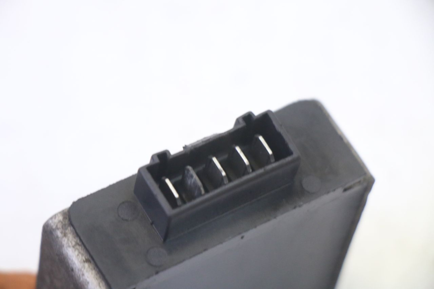 photo de LAADREGELAAR APRILIA SR R 2T LC 50 (2018 - 2021) - Andere kijkhoek