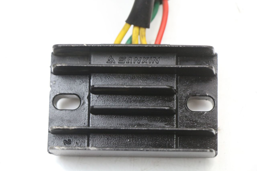 photo de LAADREGELAAR PEUGEOT STREETZONE I 2T 50 (2018 - 2020) - Detail van het onderdeel