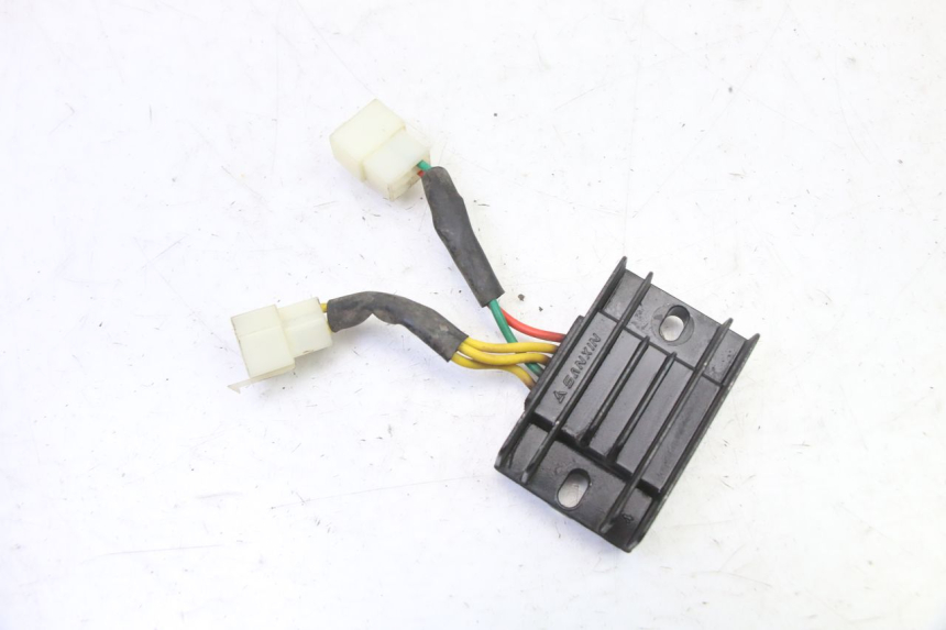 photo de LAADREGELAAR PEUGEOT STREETZONE I NAKED 2T 50 (2018 - 2020) - Hoofdaanzicht