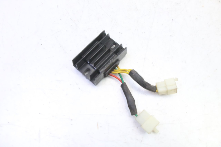 photo de LAADREGELAAR PEUGEOT STREETZONE I NAKED 2T 50 (2018 - 2020) - Zoom op gebruiksstaat