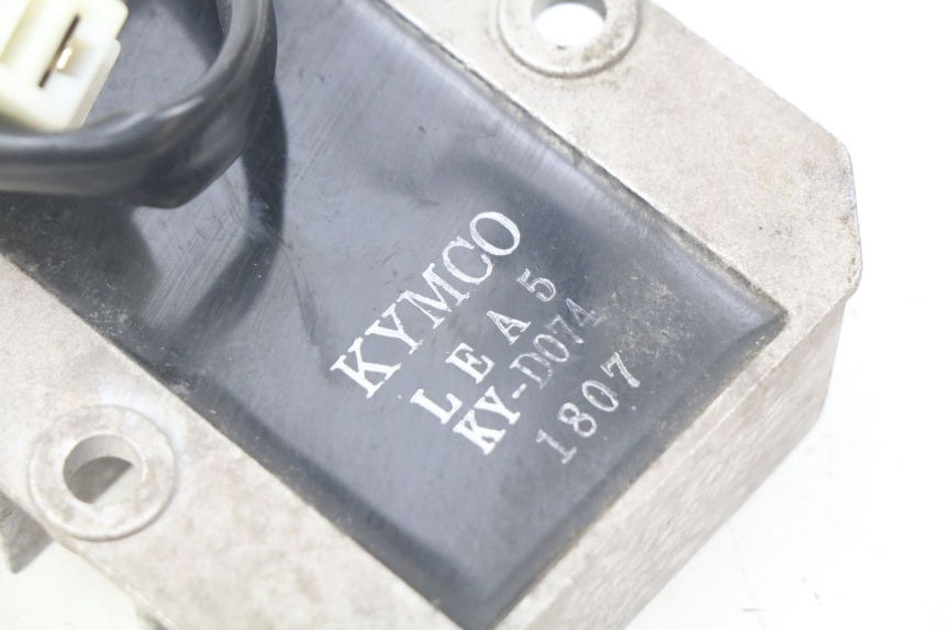 photo de LAADREGELAAR KYMCO SUPER 8 4T 50 (2018 - 2020) - Zoom op gebruiksstaat