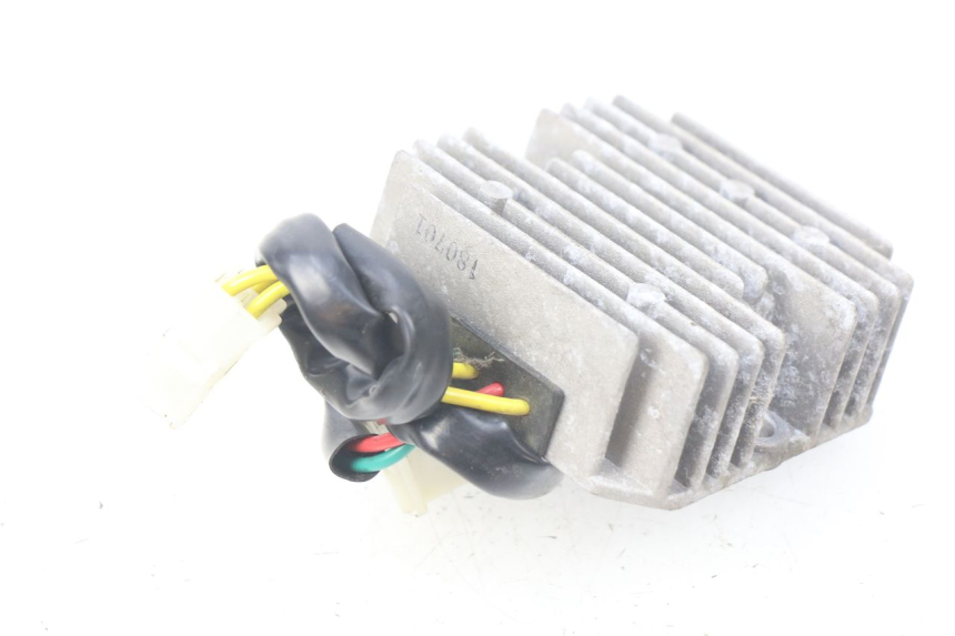 photo de LAADREGELAAR KYMCO SUPER 8 4T 50 (2018 - 2020) - Andere kijkhoek