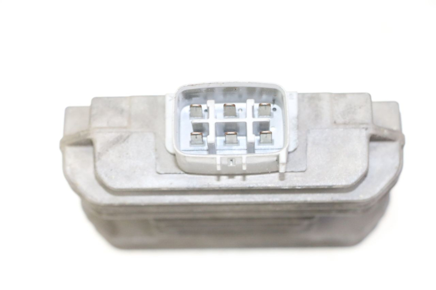 photo de LAADREGELAAR SUZUKI BURGMAN 125 (2007 - 2014) - Detail van het onderdeel