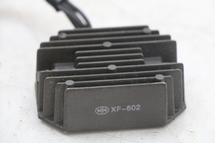 photo de LAADREGELAAR SUZUKI SV S 650 (1999 - 2002) - Zoom op gebruiksstaat