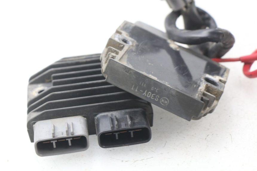 photo de LAADREGELAAR YAMAHA TDM ABS 900 (2002 - 2014) - Detail van het onderdeel