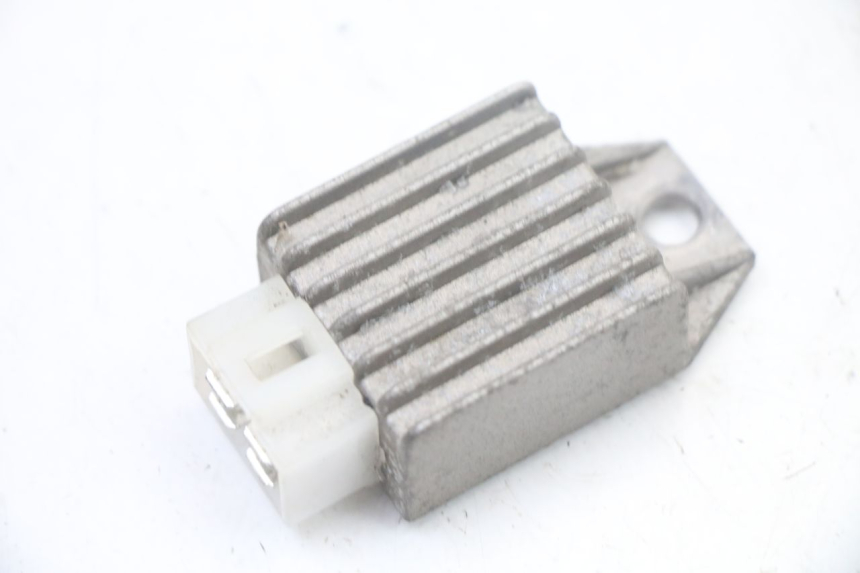 photo de LAADREGELAAR TNT MOTOR ROMA 10' 2T 50 (2011 - 2018) - Detail van het onderdeel