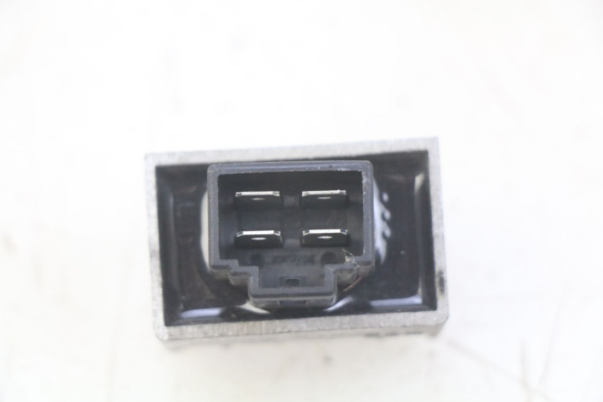 photo de LAADREGELAAR PEUGEOT TWEET 4T 50 (2010 - 2014) - Zoom op gebruiksstaat