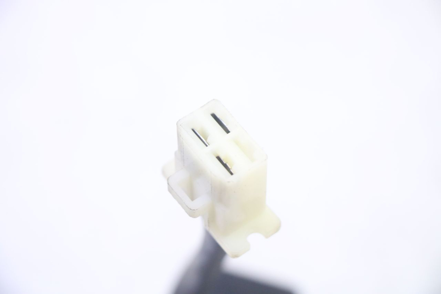 photo de LAADREGELAAR PEUGEOT TWEET PRO EFI 4T 50 (2021 - 2022) - Andere kijkhoek