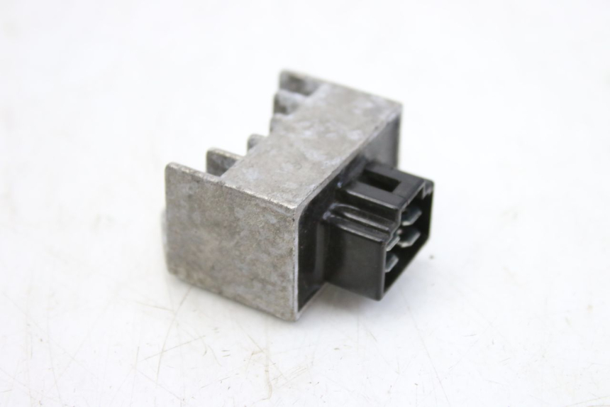 photo de LAADREGELAAR PEUGEOT TWEET 125 (2010 - 2017) - Hoofdaanzicht