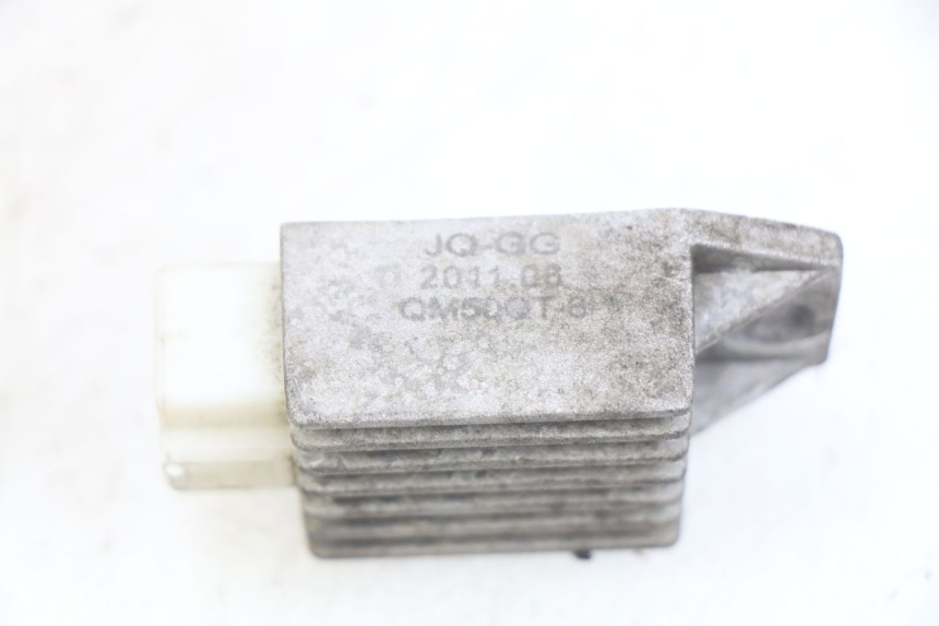 photo de LAADREGELAAR PEUGEOT V-CLIC VCLIC 50 (2007 - 2013) - Detail van het onderdeel