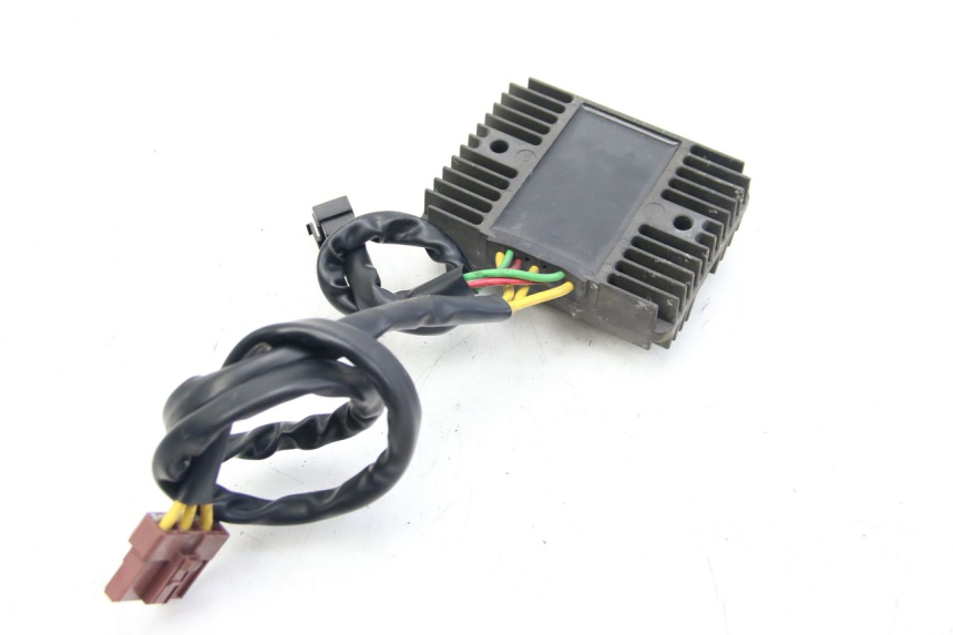 photo de LAADREGELAAR PIAGGIO VESPA GTS SUPER IE 125 (2009 - 2016) - Detail van het onderdeel