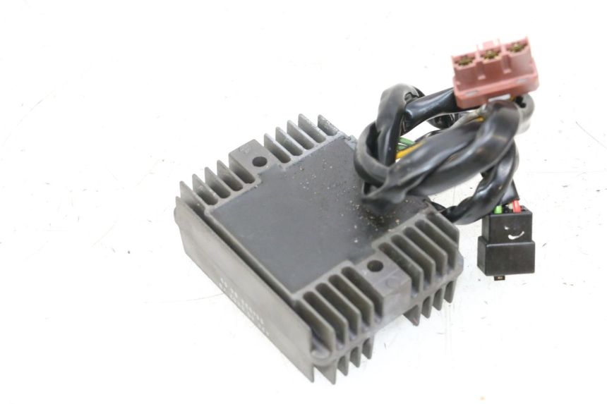 photo de LAADREGELAAR PIAGGIO VESPA GTS SUPER IE 125 (2009 - 2016) - Overzicht