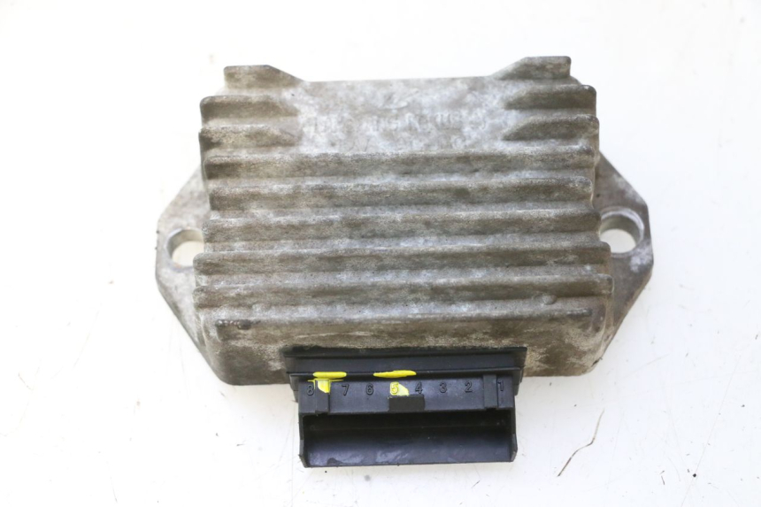 photo de LAADREGELAAR PIAGGIO VESPA LX 2T 50 (2005 - 2013) - Hoofdaanzicht