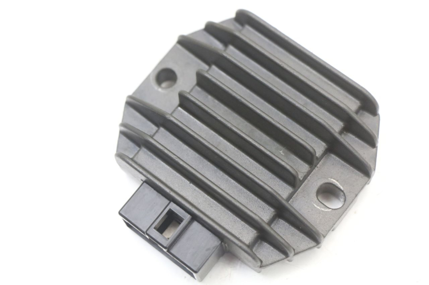 photo de LAADREGELAAR PIAGGIO VESPA LX 125 (2005 - 2010) - Zoom op gebruiksstaat