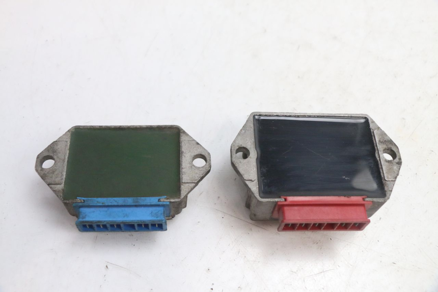 photo de LAADREGELAAR PIAGGIO VESPA PK FL 2T 50 (1990 - 1996) - Technische close-up