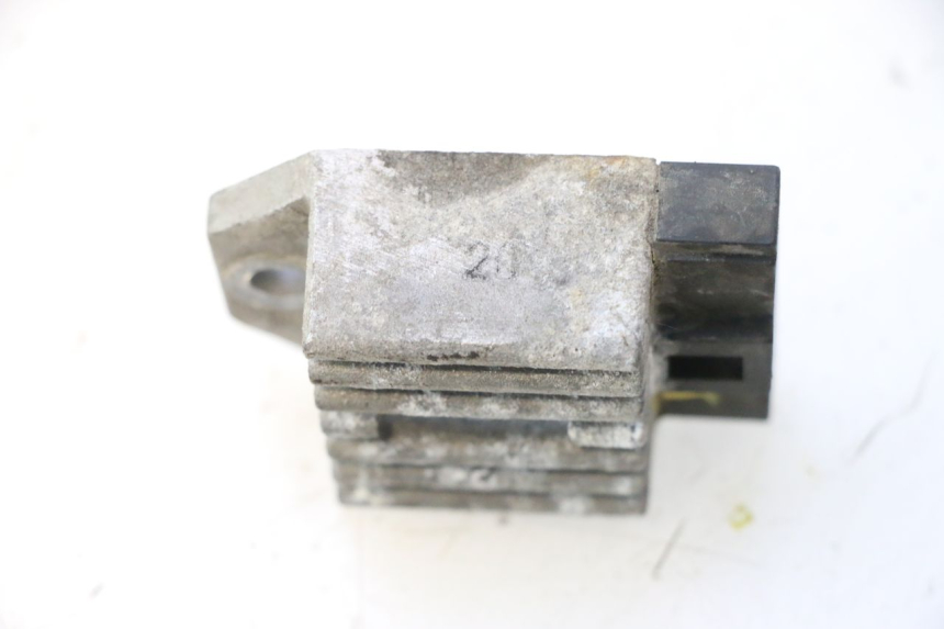 photo de LAADREGELAAR PIAGGIO VESPA PRIMAVERA 2T 50 (2013 - 2018) - Technische close-up